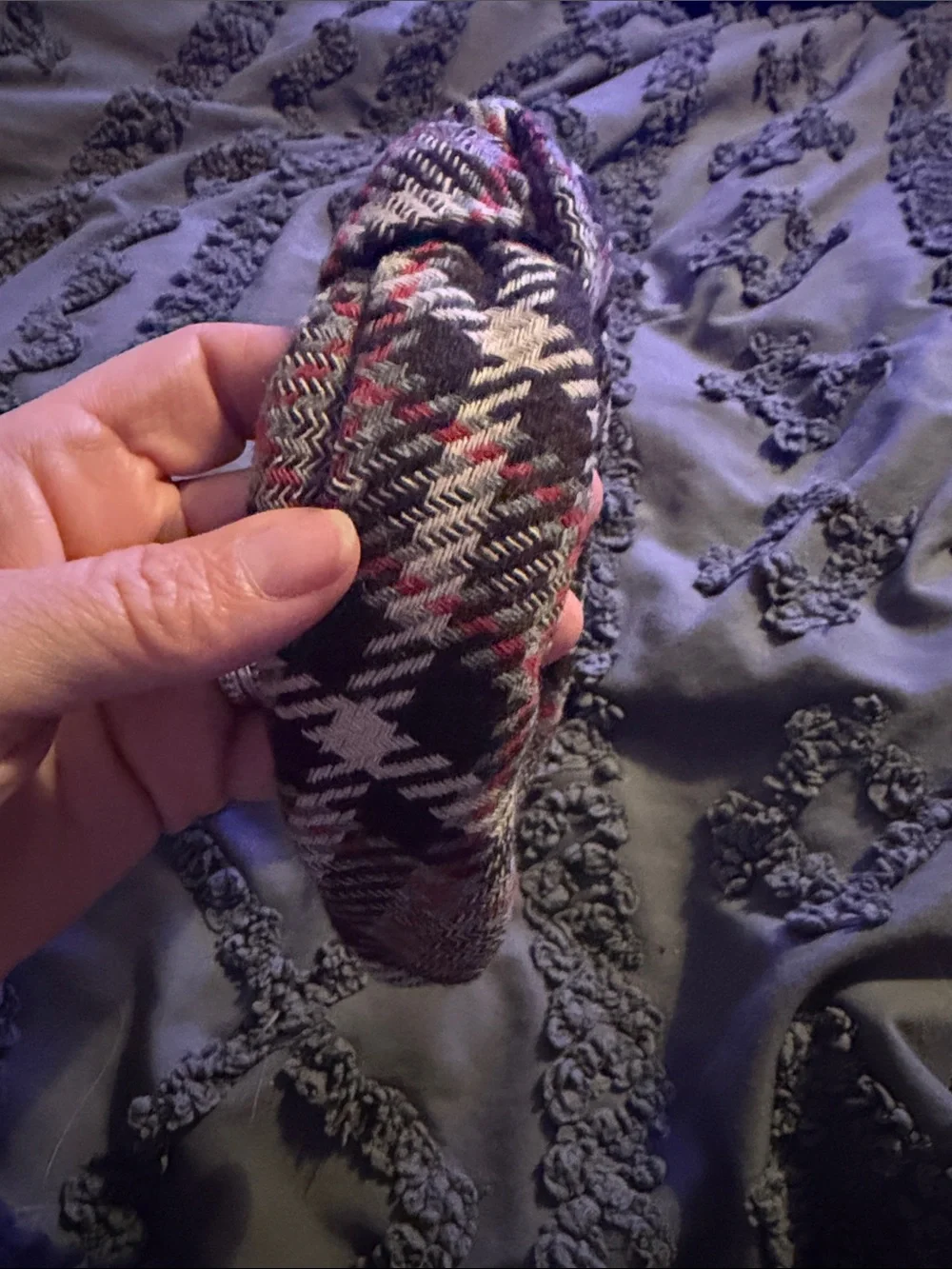 N/A stylish knotted